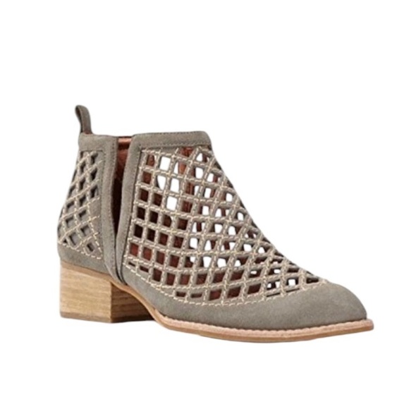 JEFFREY CAMPBELL Taggart Suede Cut Out Booties Ankle Boots Gray Size 6 - Picture 1 of 13